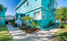 Cute One Bedroom At The Coral Resort Apts